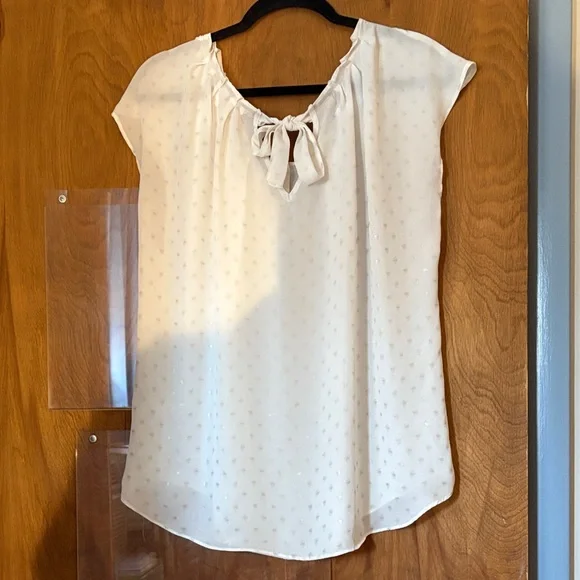 LC Lauren Conrad Pleated Scoop Neck Tie Back Blouse - Picture 5 of 6